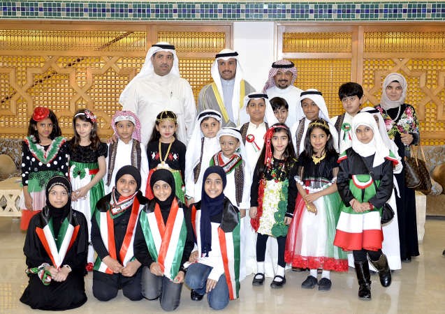 الغانم والرويعي مع الطلبة والطالبات 