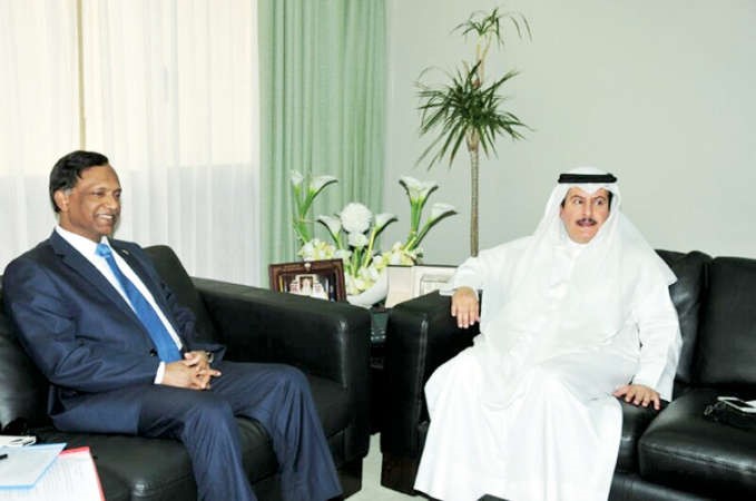 عبدالمحسن المطيري مستقبلا السفير اللواء المحمد اشهب الدين