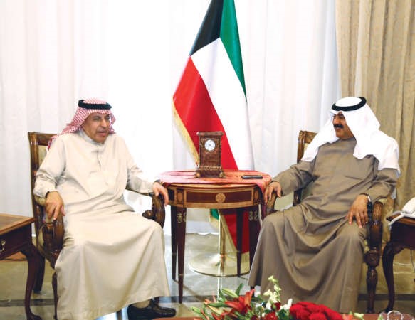  خالد الجار الله مستقبلا السفير السعودي د عبد العزيز الفايز 