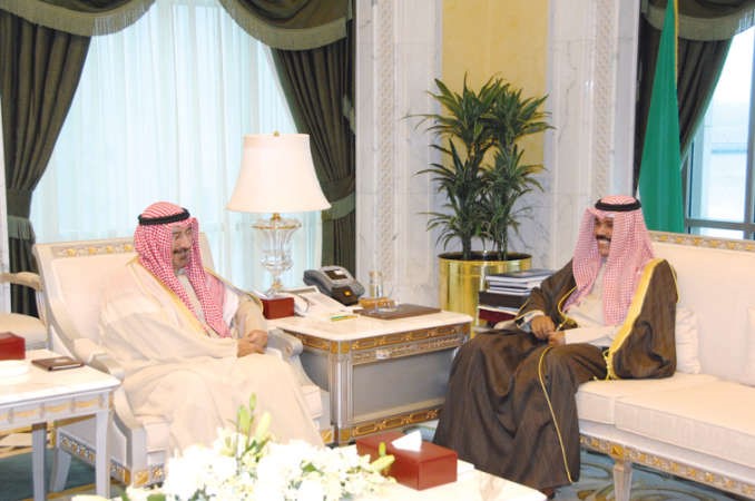 سمو نائب الامير وولي العهد الشيخ نواف الاحمدمستقبلا الشيخ د محمد الصباح 