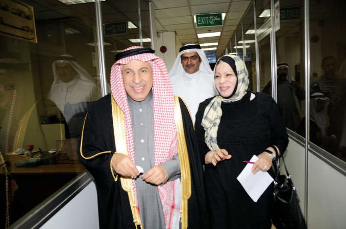 د عبدالعزيز الفايز والزميلة ليلى الشافعي﻿