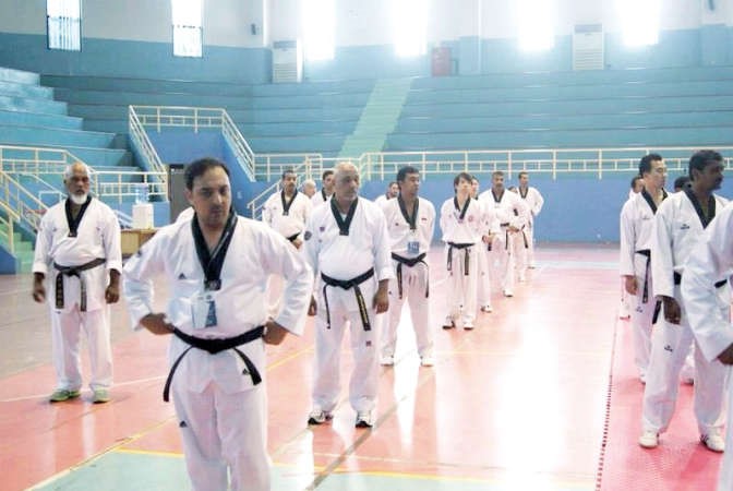 الحكم دشتي في احد الاختبارات﻿