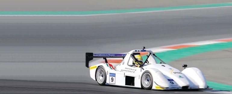 فريق Wadha Racing الكويتي يتصدر سباقات الراديكال في دبي