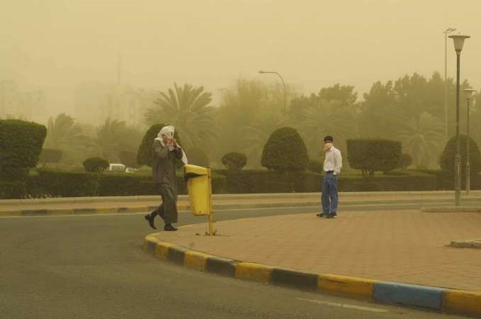 يحتميان من الغبار كل بطريقته الخاصة 	قاسم باشا﻿