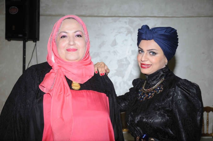 زينب دشتي وامينة محمود ﻿