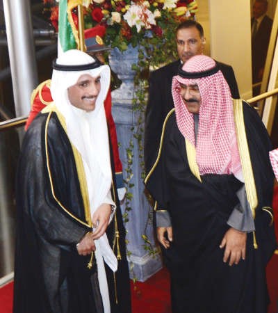 مرزوق الغانم والشيخ مشعل الاحمد 
