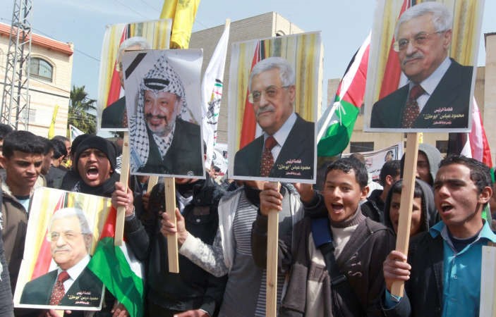 «حماس» تفرق مسيرة دعم لعباس في غزة عشية زيارته لواشنطن