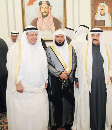 دعادل الفلاح مع سمو الشيخ ناصر المحمد ودماهر المعيقلي﻿