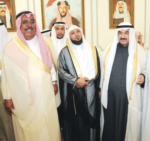 الشيخ جابر الخالد حضر المادبة﻿