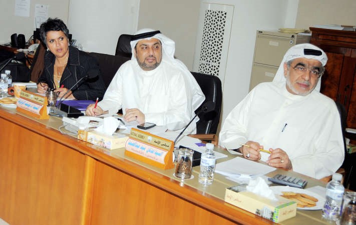 عدنان عبدالصمد وديوسف الزلزلة وصفاء الهاشم﻿