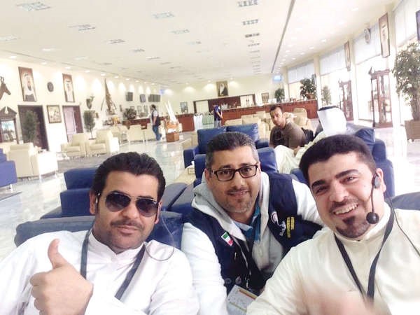 يوسف جوهر وعبدالله دخيل في الموقع﻿