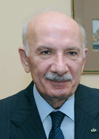 حسين الحسيني﻿