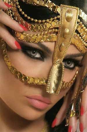 نجمات بالعدسات…من الأجمل؟ 