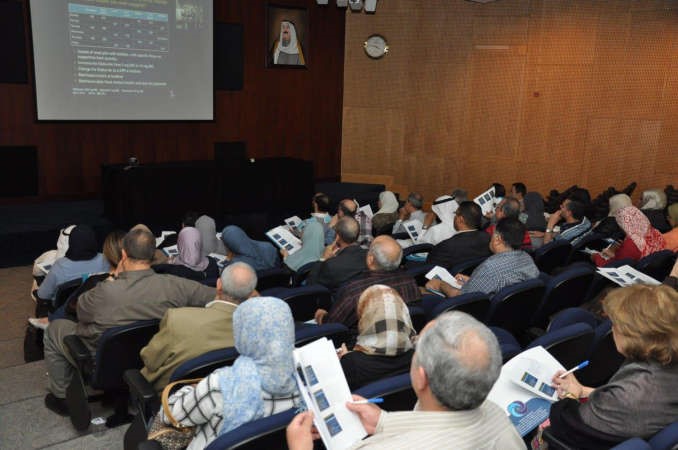 الاطباء يتابعون البث الحي مع جوسلين الاميركية