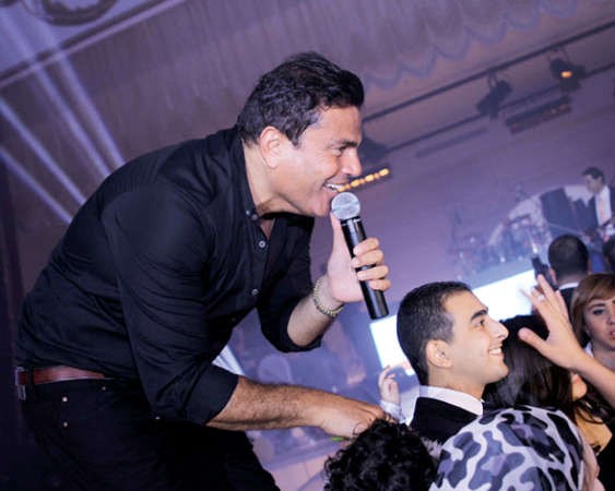 عمرو دياب في الحفل