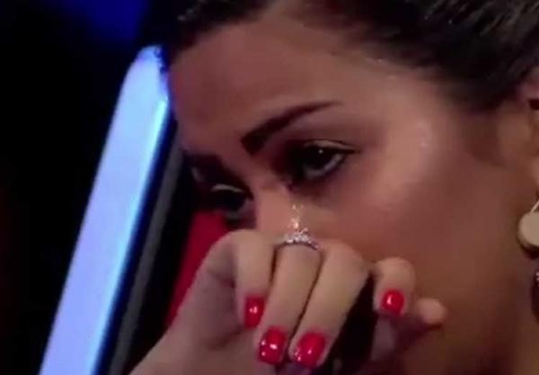 بالفيديو.. شيرين تفقد سيطرتها في «The Voice» وتنفجر بالبكاء وتكشف هوية طفلها من كاظم الساهر 