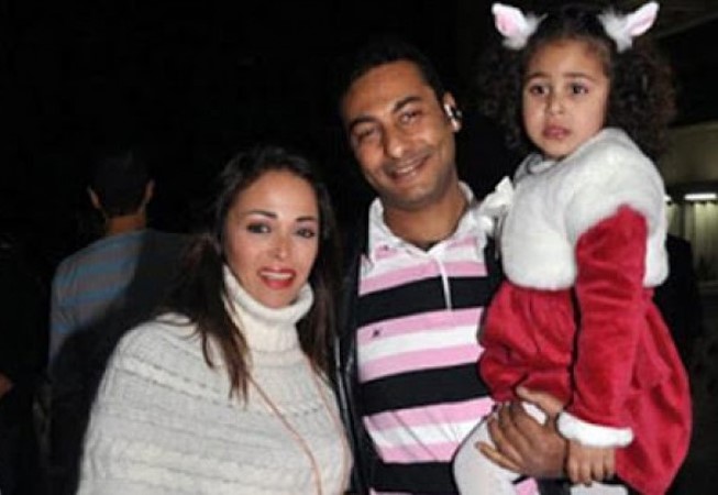 بالصور.. الظهور الأول لابنة داليا البحيري بعد وفاة والدها