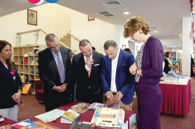 السفير الفرنسي خلال زيارته ﻿