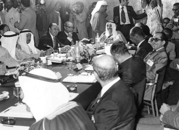 صاحب السمو الامير الشيخ صباح الاحمد اثناء اجتماع وزراء الخارجية العرب بالكويت لبحث الازمة اليمنية﻿