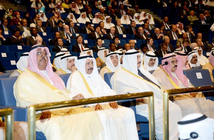  الشيخ فيصل السعود وسمو الشيخ ناصر المحمد والشيخ شملان العبدالعزيز والشيخ جابر الخالد 