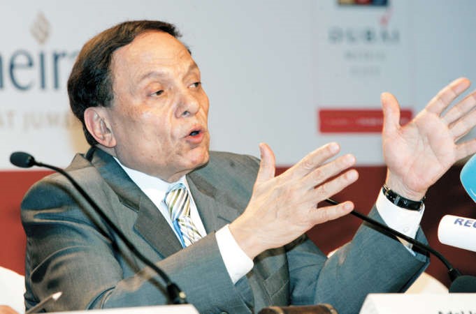 عادل امام﻿
