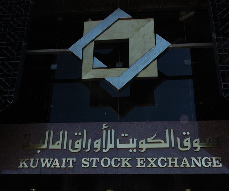 سيولة وتوصيات أجنبية وراء الزخم الكبير للأسهم القيادية والثقيلة