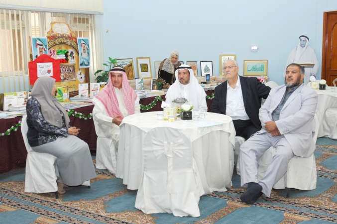مسؤولو التربية خلال افتتاح المعرض 