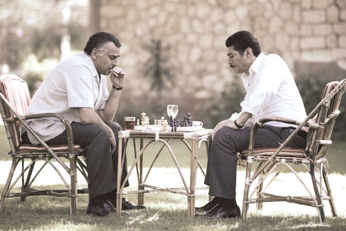 باسم سمرة وجمال سليمان في مشهد من المسلسل﻿