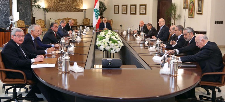 الرئيس سليمان مترئسا طاولة الحوار الوطني في بعبدا امس محمود الطويل 