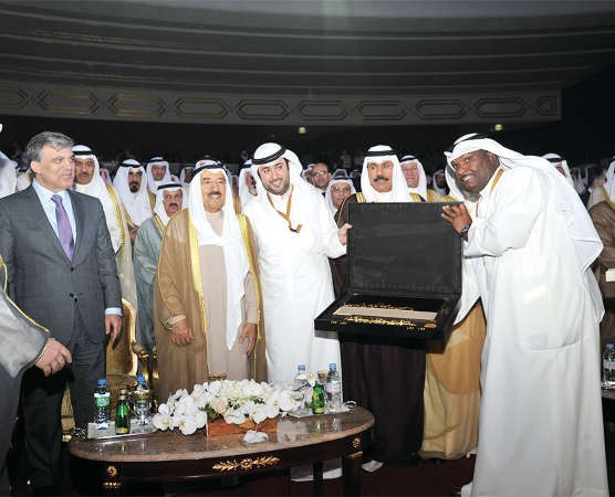 هدية تذكارية لصاحب السمو الامير الشيخ صباح الاحمد﻿