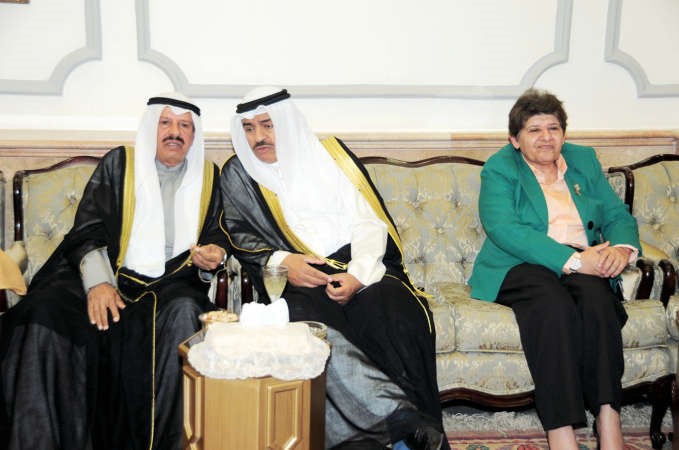 الشيخة درشا الصباح وفيصل المالك والشيخ دعيج الخليفة