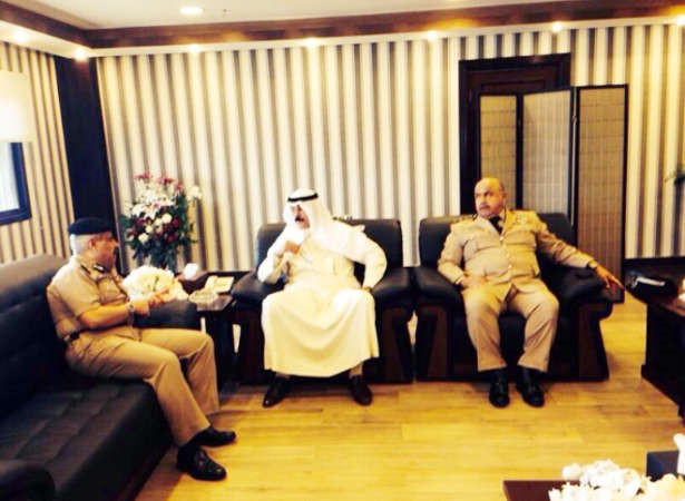 الشيخ محمد الخالد والفريق سليمان الفهد في اجتماع مغلق مع العميد الشيخ مازن الجراح