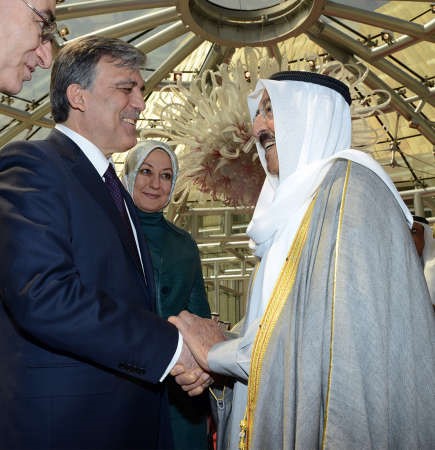 صاحب السمو الامير الشيخ صباح الاحمد مودعا الرئيس التركي عبدالله غول
