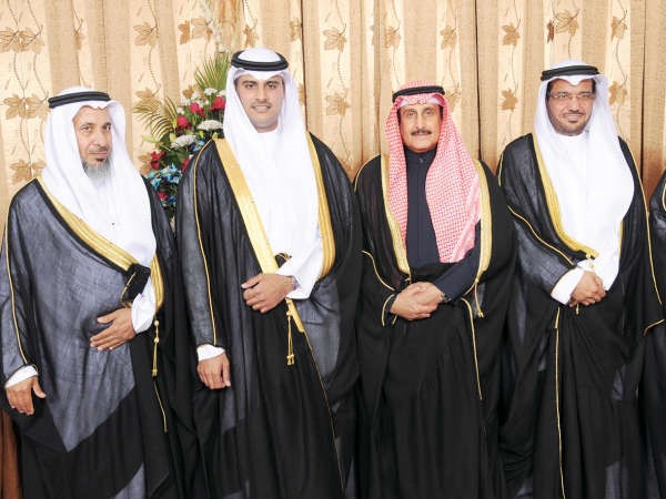 الشيخد ابراهيم الدعيج ووالد المعرس يوسف الهبدان والمعرس احمد ويبدو ناصر الهبدان﻿