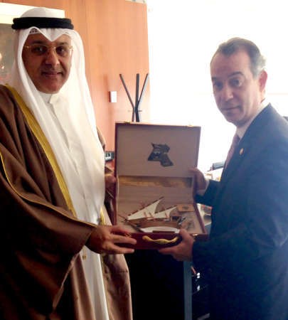 السفير سميح جوهر مع السيناتور دراؤول سارفانتاس اندراد