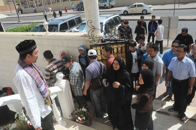 اقبال على التصويت من ابناء الجالية 