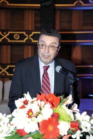 دنزار حمزة ﻿