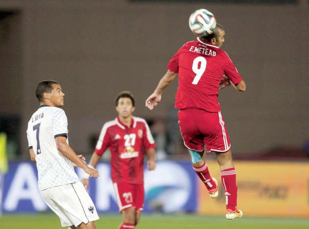 مهاجم الاهلي عماد متعب يحتاج لراحة اطول