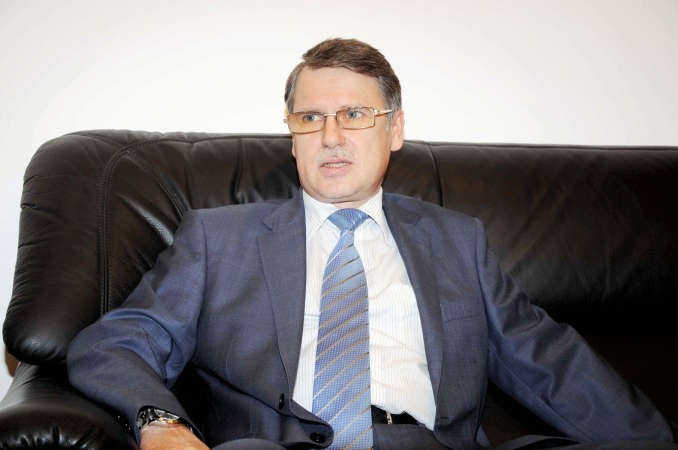 السفير الروسي الكسي سولوماتين