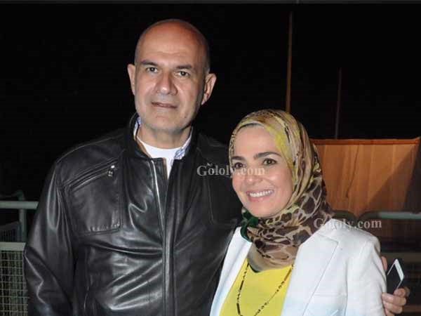 بالصور.. أول ظهور لمنى عبد الغني مع زوجها 