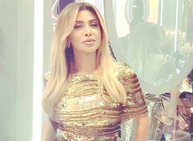 بالصور.. نوال الزغبي فتاة عشرينية في شوارع باريس 