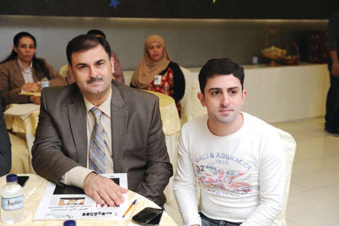 الزميلان مدير التحرير محمد الحسيني ومدير التسويق فريد سلوم