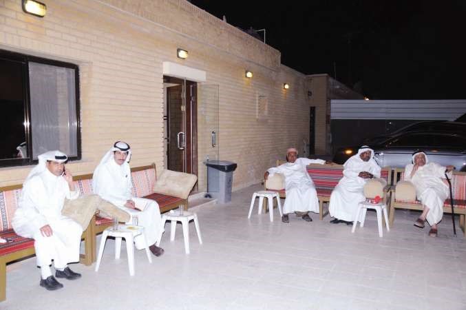 رواد ديوانية فهد بورسلي﻿