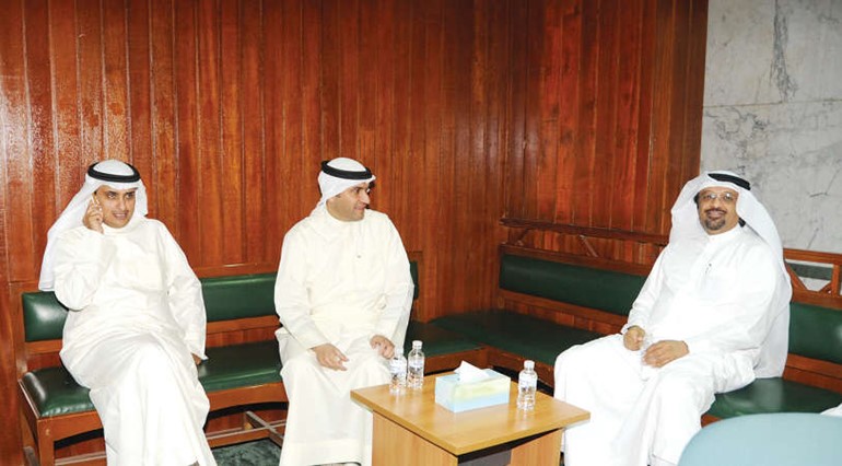 عبدالله الكندري وماحمد المنفوحي وماسامة الدعيج
