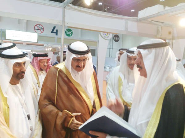 ماحمد الصبيح مرحبا بزوار جناح الكويت في المعرض﻿