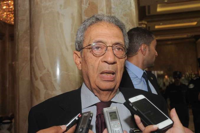 عمرو موسى يتحدث لوسائل الاعلام اسامة ابو عطية