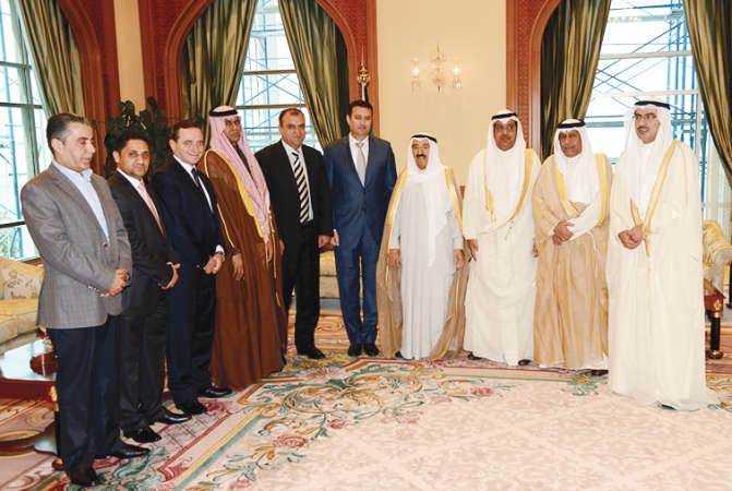 صاحب السمو الامير الشيخ صباح الاحمد مستقبلا مبارك الخرينج والنائب الاول لرئيس مجلس النواب بالمملكة الاردنية الهاشمية احمد الصفدي والوفد المرافق ﻿