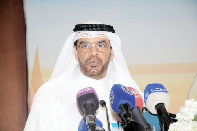 متعب العتيبي ملقيا كلمته محمد خلوصي