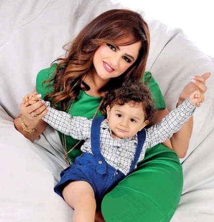 باسكال مع ابنها ايلي
