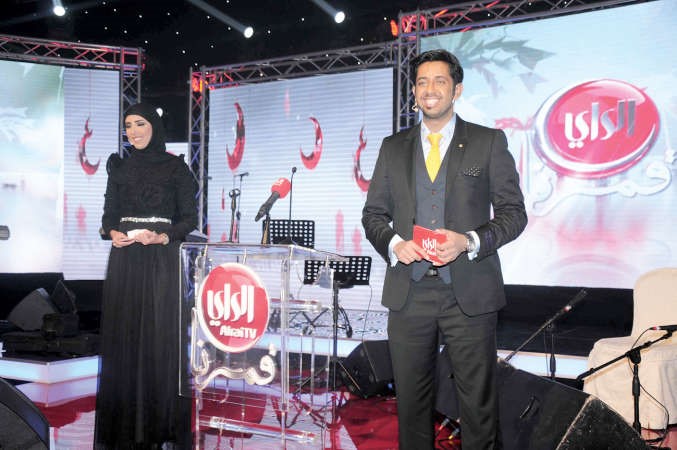 المذيعان صالح الراشد ومشاعل عقيل عريفا الحفل﻿